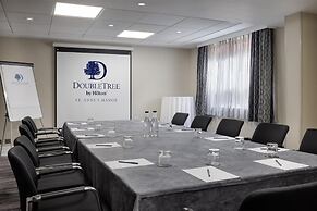 DoubleTree by Hilton St. Anne's Manor