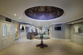 DoubleTree by Hilton St. Anne's Manor