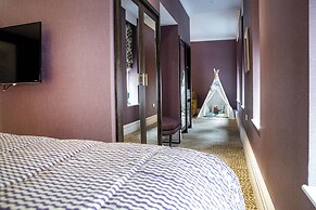 St. Ermins Hotel, Autograph Collection