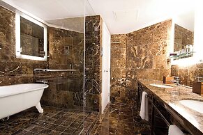 St. Ermins Hotel, Autograph Collection