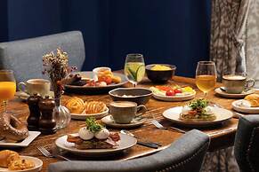 St. Ermins Hotel, Autograph Collection