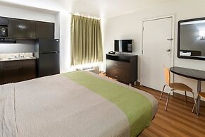 Studio 6 Arlington, TX