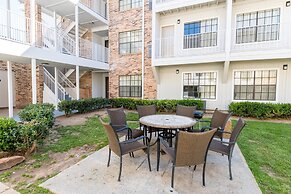 Studio 6 Arlington, TX