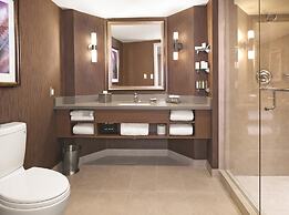 DoubleTree by Hilton Hotel West Edmonton