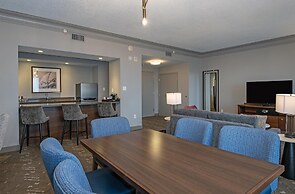 DoubleTree by Hilton Hotel West Edmonton