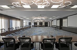 DoubleTree by Hilton Hotel West Edmonton