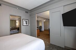 DoubleTree by Hilton Hotel West Edmonton