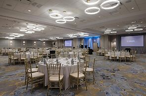 DoubleTree by Hilton Hotel West Edmonton