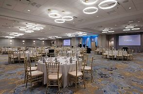 DoubleTree by Hilton Hotel West Edmonton