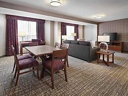 DoubleTree by Hilton Hotel West Edmonton