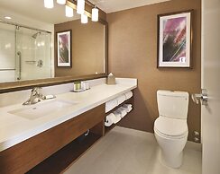 DoubleTree by Hilton Hotel West Edmonton