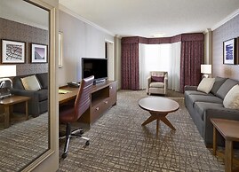 DoubleTree by Hilton Hotel West Edmonton