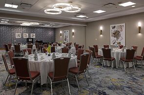 DoubleTree by Hilton Hotel West Edmonton