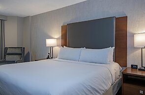 DoubleTree by Hilton Hotel West Edmonton