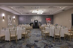 DoubleTree by Hilton Hotel West Edmonton