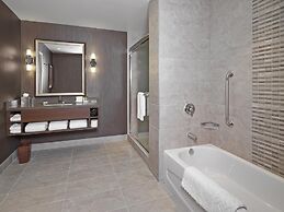 DoubleTree by Hilton Hotel West Edmonton