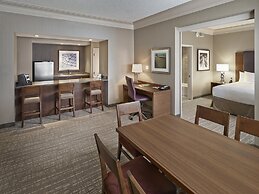 DoubleTree by Hilton Hotel West Edmonton