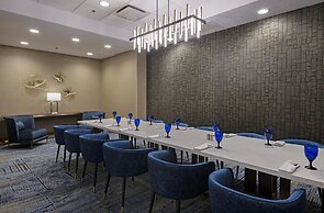 DoubleTree by Hilton Hotel West Edmonton