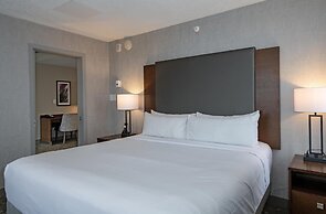 DoubleTree by Hilton Hotel West Edmonton