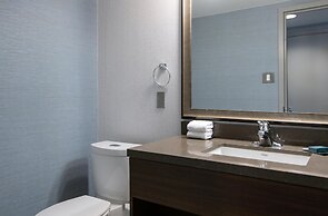 DoubleTree by Hilton Hotel West Edmonton