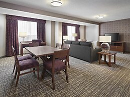 DoubleTree by Hilton Hotel West Edmonton