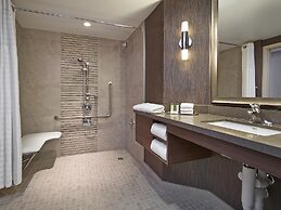 DoubleTree by Hilton Hotel West Edmonton
