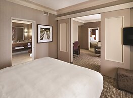 DoubleTree by Hilton Hotel West Edmonton