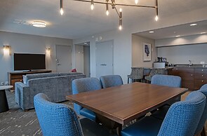 DoubleTree by Hilton Hotel West Edmonton