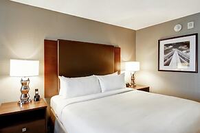 DoubleTree by Hilton Hotel West Edmonton