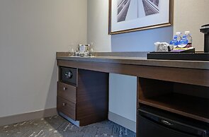 DoubleTree by Hilton Hotel West Edmonton