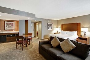 DoubleTree by Hilton Hotel West Edmonton