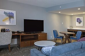 DoubleTree by Hilton Hotel West Edmonton