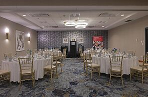 DoubleTree by Hilton Hotel West Edmonton