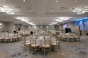 DoubleTree by Hilton Hotel West Edmonton