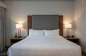 DoubleTree by Hilton Hotel West Edmonton