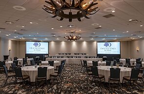 DoubleTree by Hilton Hotel & Conference Centre Regina
