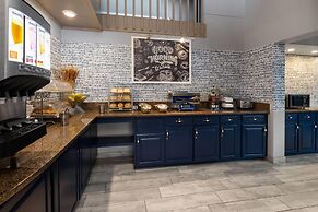 AmericInn by Wyndham Chippewa Falls