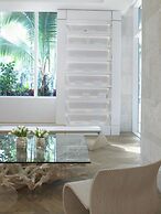 Grand Beach Hotel Surfside