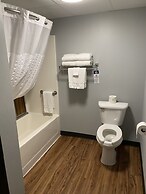 AmericInn by Wyndham Aberdeen - Event Center