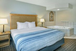 AmericInn by Wyndham Aberdeen - Event Center