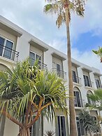 Seven Crown Express & Suites by Kavia