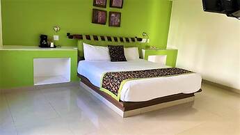 Seven Crown Express & Suites by Kavia
