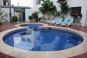Seven Crown Express & Suites by Kavia