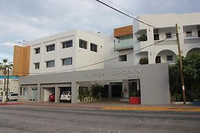 Seven Crown Express & Suites by Kavia