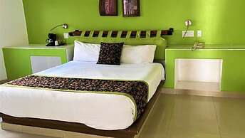 Seven Crown Express & Suites by Kavia