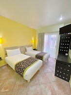Seven Crown Express & Suites by Kavia