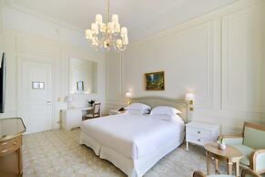 Hôtel du Palais Biarritz, in The Unbound Collection by Hyatt
