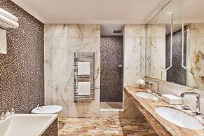 Hôtel Barrière Le Majestic Cannes