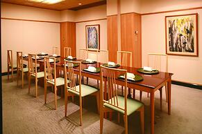 Okura Akademia Park Hotel