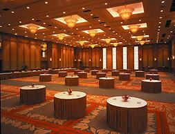 Okura Akademia Park Hotel